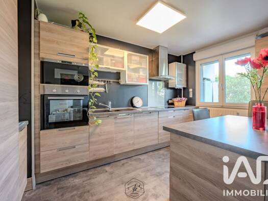 Appartement à vendre 129 000 € 3 pièces 2 chambres 66 m² Étage 1/8 Bellecroix Metz 57000