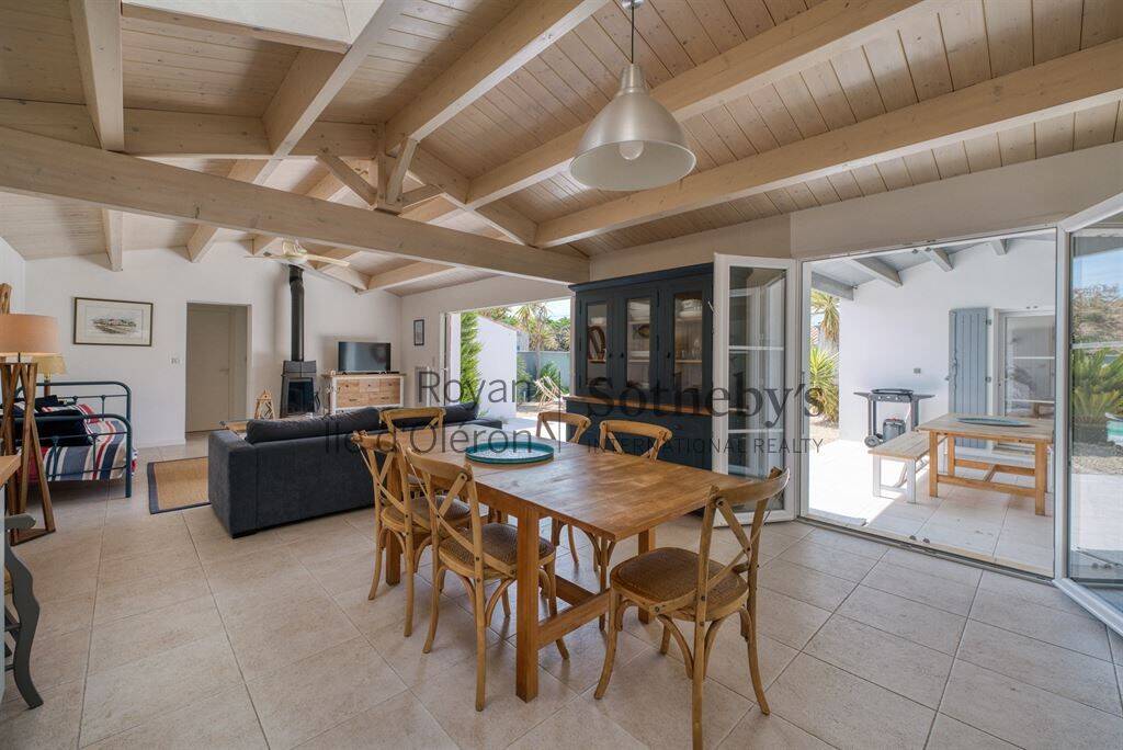Maison à vendre, 135m², LA BREE LES BAINS