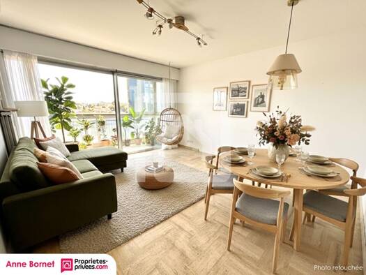 Appartement à vendre 315 000 € 4 pièces 3 chambres 89 m² Étage 8/13 Cougoussoles Le Cannet 06110