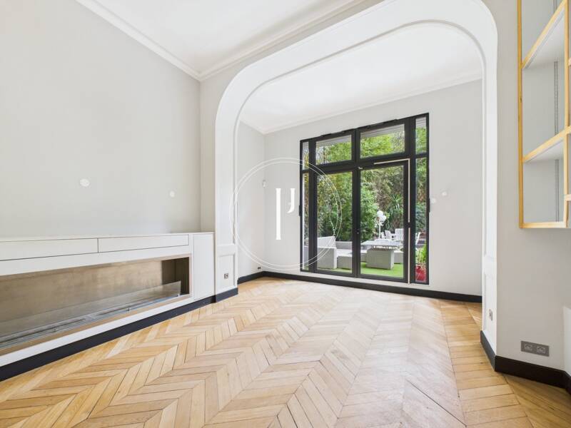 Maison à louer, 223m², PARIS 17E