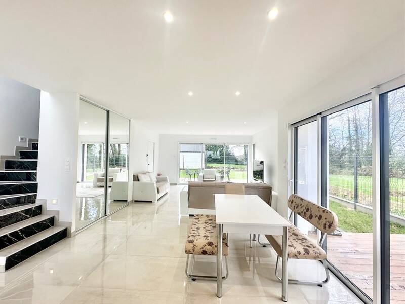 Maison à vendre, 106m², LOCQUELTAS