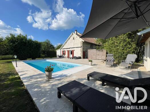 Maison à vendre 450 000 € 10 pièces 9 chambres 252 m² 1 073 m² de terrain Longecourt-lès-Culêtre 21230