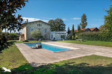 Maison à vendre 915 200 € 8 pièces 6 chambres 450 m² 11 111 m² de terrain Meilhan 40400