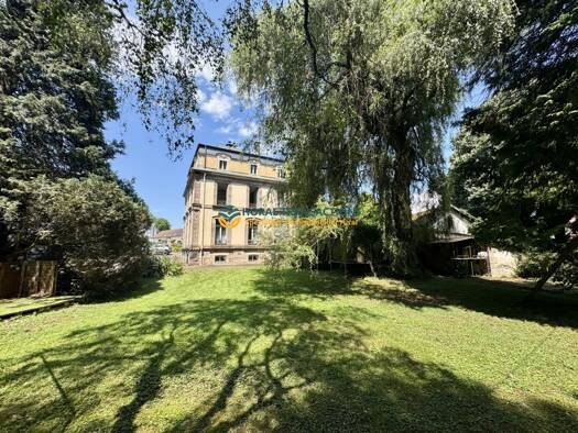 Maison à vendre 630 000 € 20 pièces 6 chambres 468 m² Centre Sud Luxeuil-les-Bains 70300
