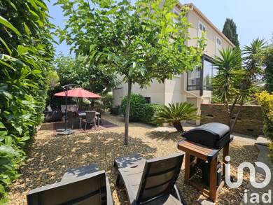 Maison à vendre 690 000 € 7 pièces 5 chambres 155 m² Centre Hyères 83400