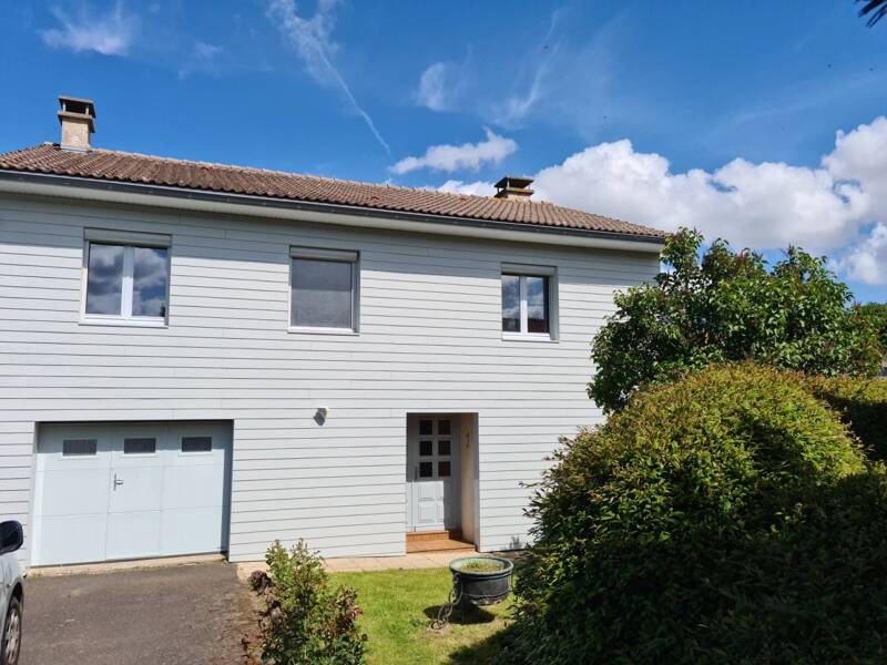 Maison à louer, 0m², CHANAT LA MOUTEYRE