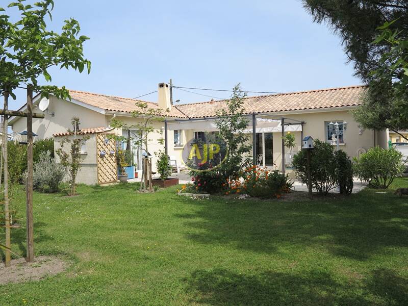 Maison à vendre, 123m², SOULAC SUR MER