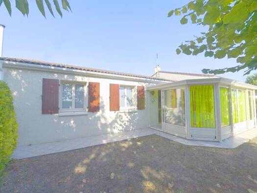 Maison à vendre 251 000 € 4 pièces 3 chambres 109 m² 1 473 m² de terrain Semussac 17120