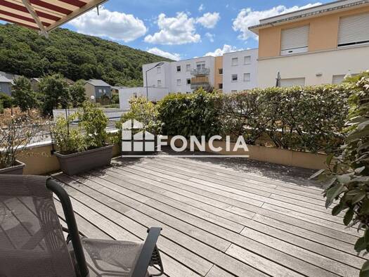 Appartement à vendre 175 000 € 3 pièces 2 chambres 72 m² Étage 1/2 Planoise - Châteaufarine Besançon 25000