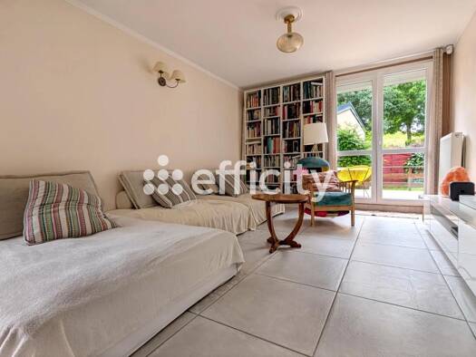 Appartement à vendre 294 000 € 4 pièces 2 chambres 85 m² RDC/1 Ville Nouvelle-Centre Est Noisiel 77186