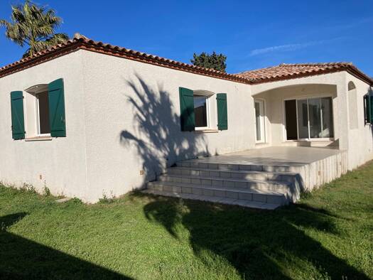 Maison de plain-pied à vendre 365 000 € 5 pièces 3 chambres 134 m² 730 m² de terrain Néfiach 66170