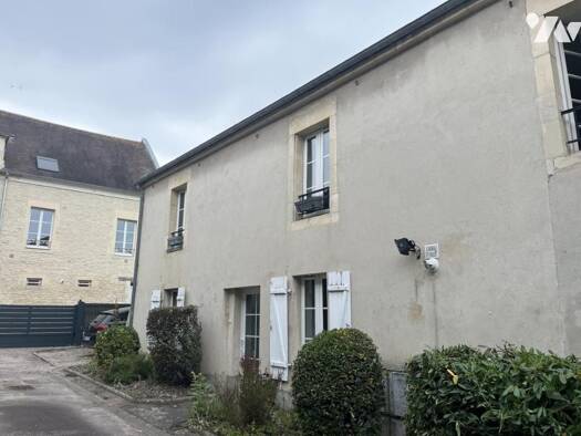 Appartement à vendre 160 000 € 2 chambres 64 m² RDC Caen 14000