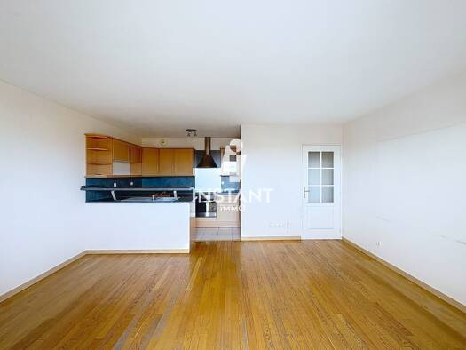 Appartement à vendre - Première occupation 169 000 € 2 pièces 1 chambre 41,77 m² Étage 4/4 Le Blanc-Mesnil 93150