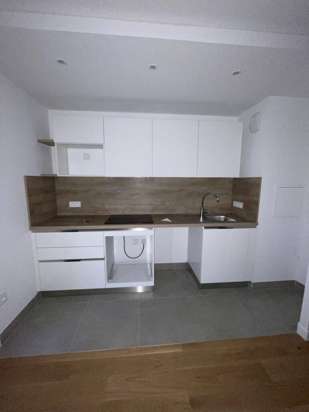 Maison à louer, 66m², SAINT MAUR DES FOSSES
