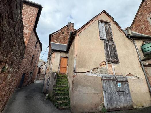 Maison à vendre 60 000 € 4 pièces 3 chambres 150 m² Marcillac-Vallon 12330
