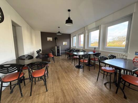 Bar / Café à vendre 189 000 € Anould 88650