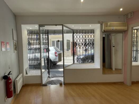 Local commercial à louer 560 € 52,6 m² de surface de vente Nord Est Cournonterral 34660