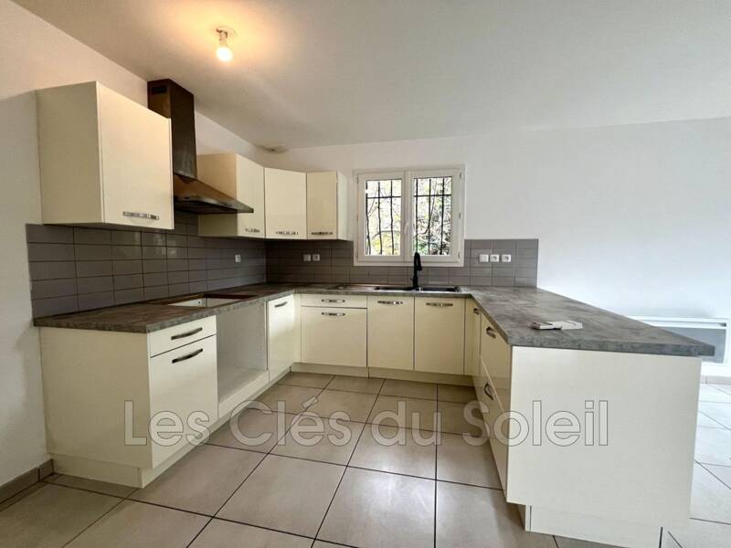 Maison à louer, 112m², LE REVEST LES EAUX