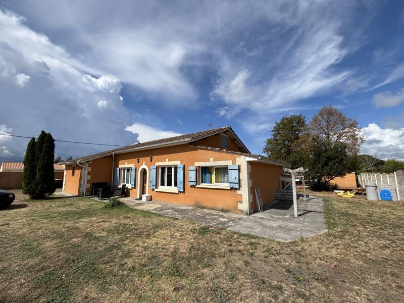 Maison à vendre, 108m², LES EGLISOTTES ET CHALAURES