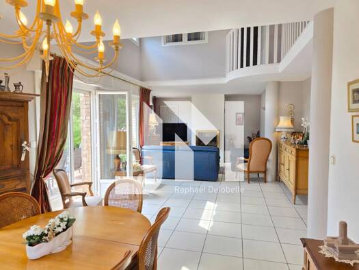 Maison à vendre 332 800 € 6 pièces 4 chambres 125 m² 678 m² de terrain Valenciennes 59300