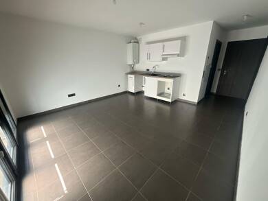 Appartement à louer 890 € 2 pièces 1 chambre 37 m² Étage 1/3 Tremblay en France 93290