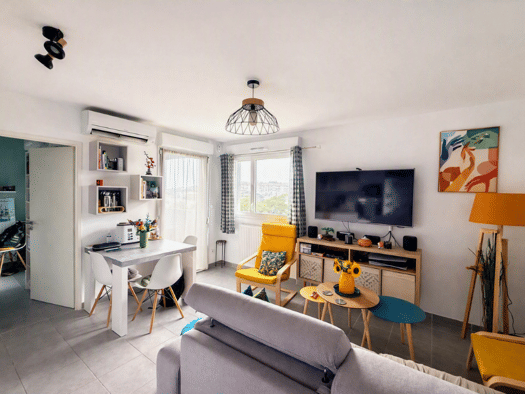 Appartement à vendre - Première occupation 141 000 € 2 pièces 1 chambre 39 m² Étage 4/6 Marseille 13ème arrondissement 13013