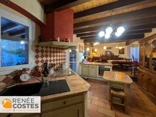 Maison en viager occupé Bouquet 189 380 € 7 pièces 5 chambres 156 m² 2 100 m² de terrain Notre-Dame-de-l'Osier 38470