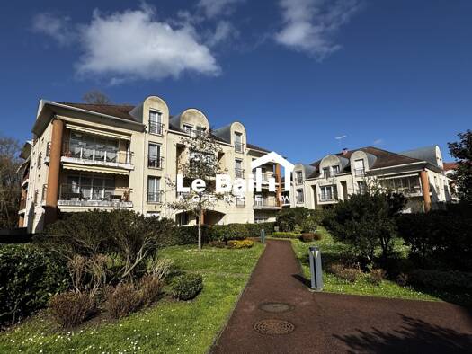 Appartement à vendre 175 000 € 2 pièces 1 chambre 52 m² RDC La Groue Osny 95520