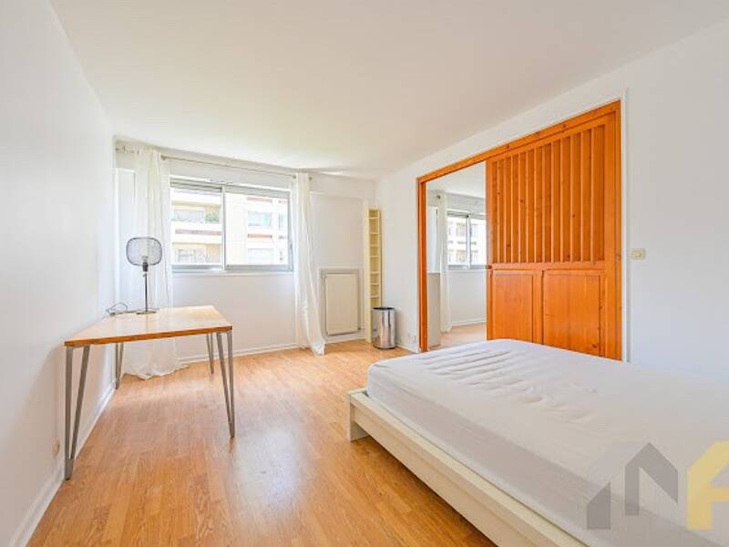 Maison à louer, 42m², PARIS 18E