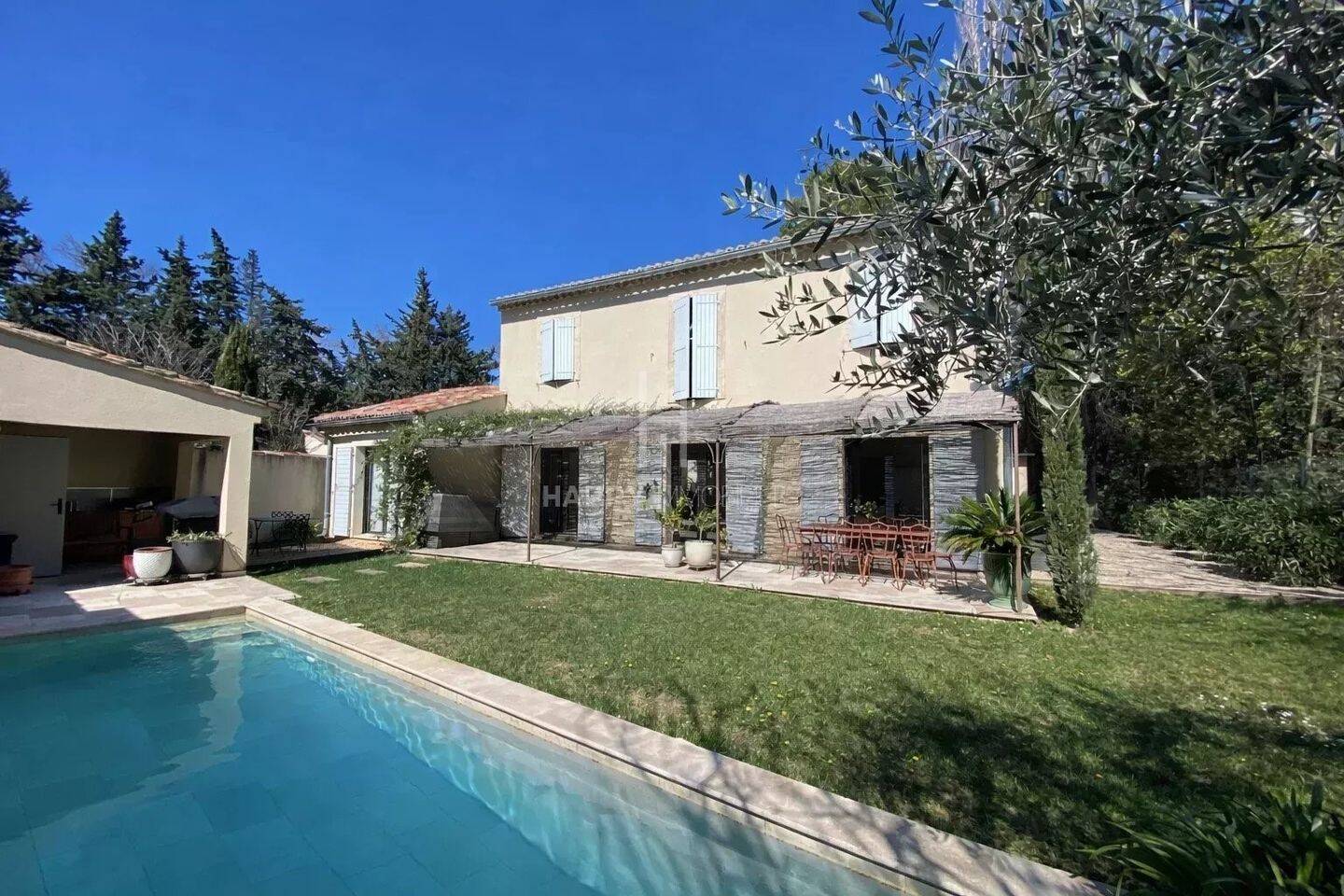 Maison à vendre, 190m², MAUSSANE LES ALPILLES