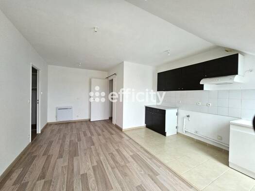 Appartement à vendre 169 000 € 3 pièces 2 chambres 59 m² Étage 3/3 Nanteuil-le-Haudouin 60440