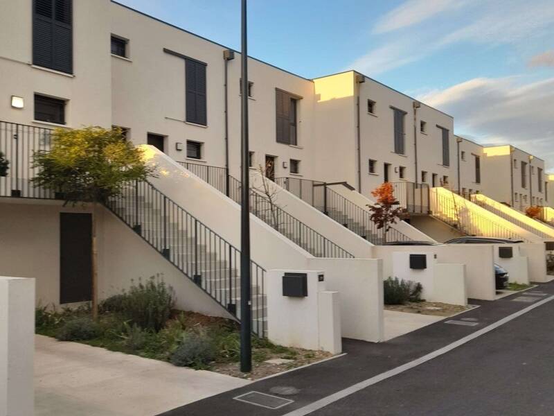 Maison à louer, 91m², PEZENAS