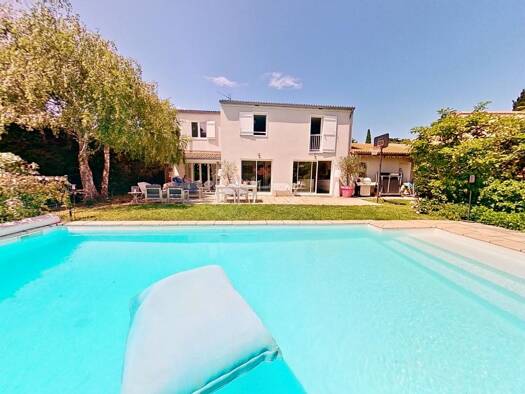 Villa à vendre 850 000 € 5 pièces 4 chambres 156 m² 817 m² de terrain Tassin le Bourg Tassin-la-Demi-Lune 69160