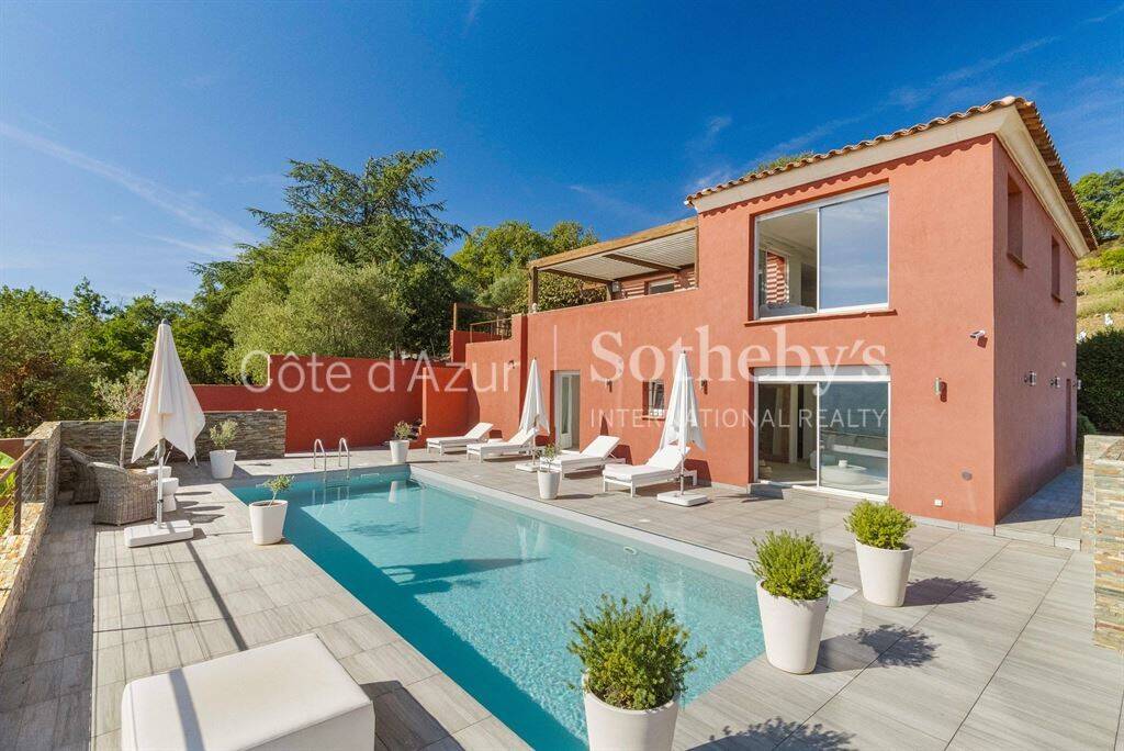 Maison à vendre, 170m², LES ADRETS DE L'ESTEREL