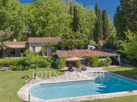 Maison de plain-pied à vendre 1 590 000 € 5 pièces 4 chambres 178 m² 2 815 m² de terrain Opio 06650