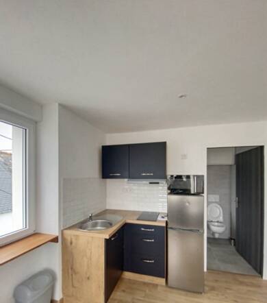 Appartement à louer 415 € 1 pièce 23 m² 1er étage Guilvinec 29730