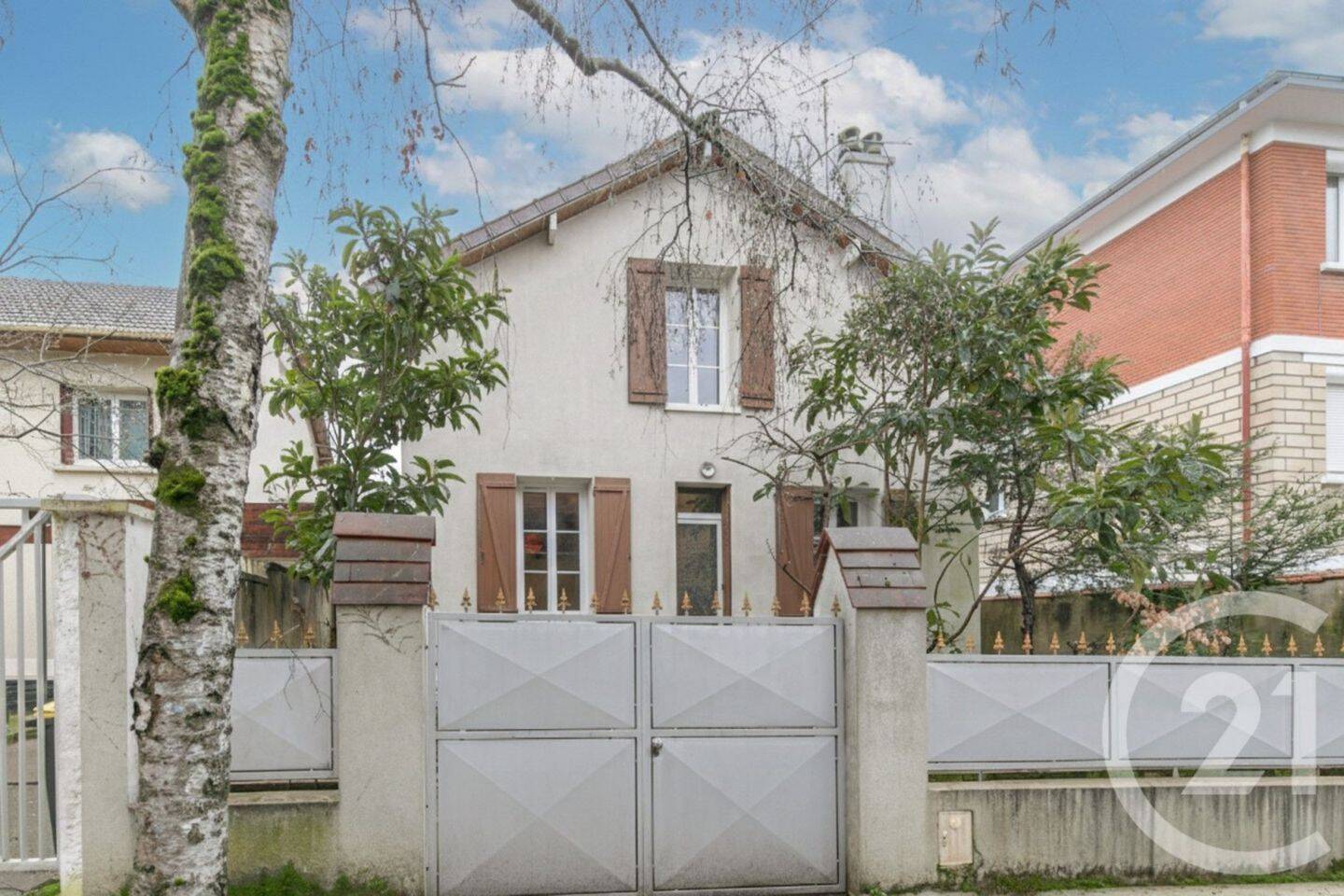 Maison à vendre, 101m², SAINT MAUR DES FOSSES