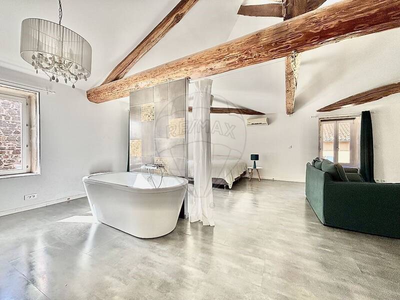 Maison à vendre, 144m², VAUX EN BEAUJOLAIS