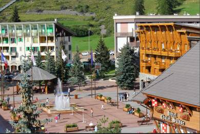 Local commercial à louer 1 576 € 58 m² de surface de vente Valberg Valberg 06470