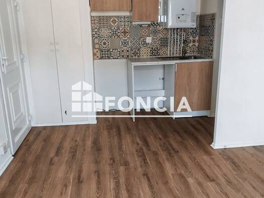 Appartement à louer 550 € 2 pièces 1 chambre 24,89 m² 1er étage Courseulles-sur-Mer 14470