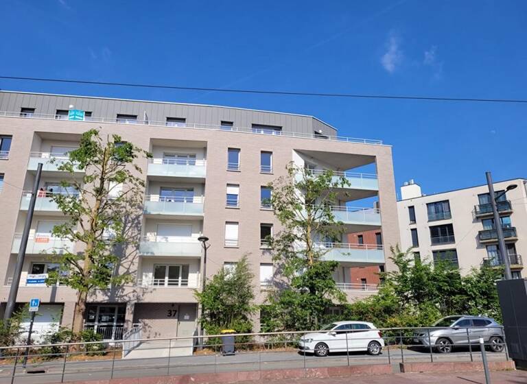 Appartement à vendre 191 000 € 3 pièces 2<br/>chambres 62 m²<br/>superficie 3/5<br/>étage Faubourg Saint Catherine-Faubourg de Paris-Le Vignole Valenciennes 59300