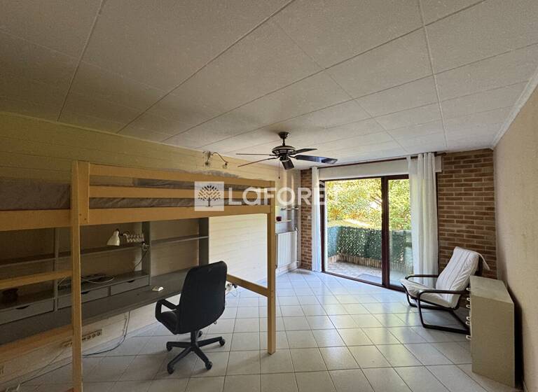 Appartement à louer 850 € 1 pièce 40 m²<br/>superficie 1/5<br/>étage Centre Ville Viry Chatillon 91170