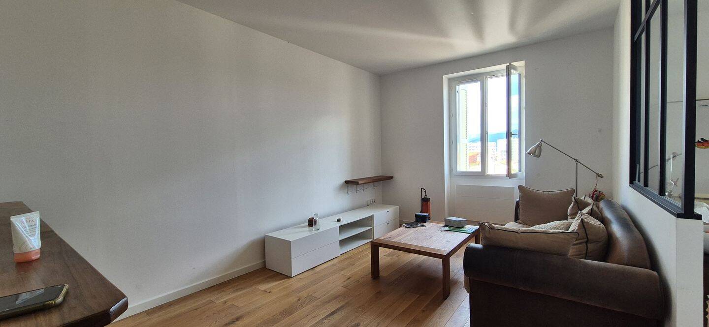Maison à louer, 80m², AJACCIO
