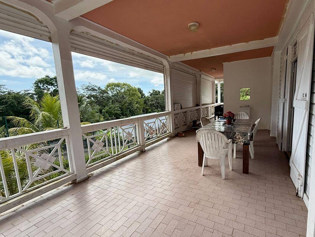 Maison à vendre, 170m², PETIT BOURG