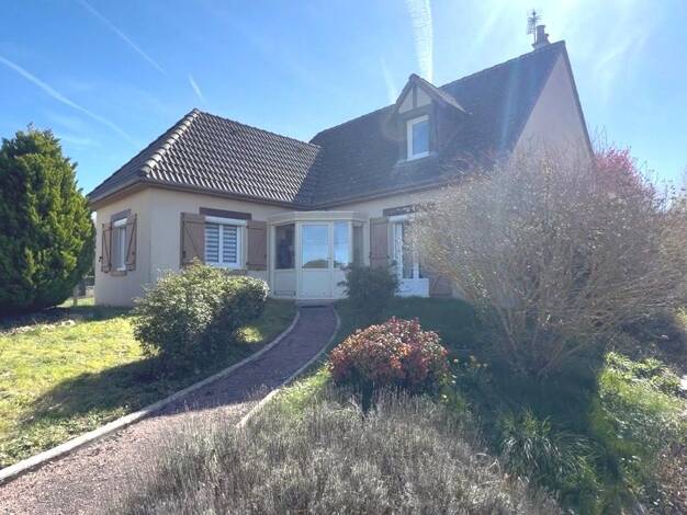 Maison à vendre 245 000 € 6 pièces 4 chambres 150 m² 1 373 m² de terrain Gien 45500