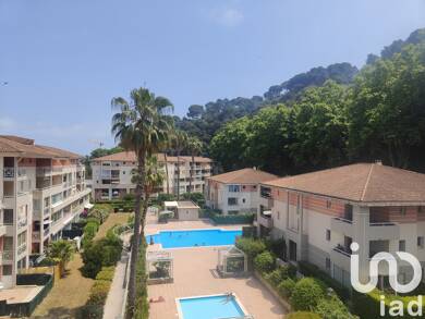 Appartement à vendre 138 750 € 2 pièces 1 chambre 27 m² Dernier étage, Étage 4/4 Saint Veran Cagnes-sur-Mer 06800
