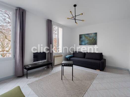 Appartement à louer 640 € 1 pièce 34,4 m² 1er étage Collegiale Mantes-la-Jolie 78200