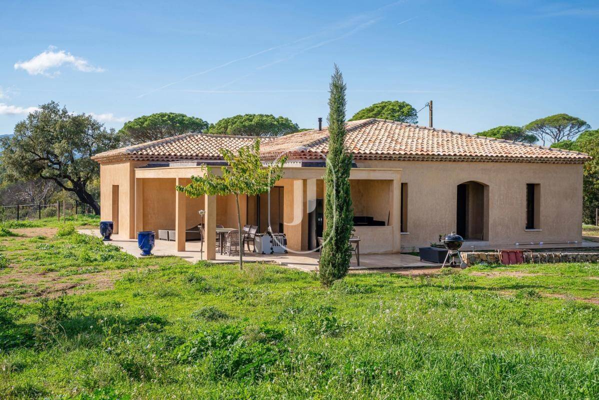 Maison à vendre, 200m², LA GARDE FREINET