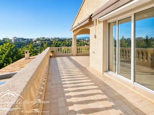 Duplex à vendre 380 000 € 4 pièces 2 chambres 108,16 m² Étage 1/1 Le PeyronSaint Sébastien Saint-Raphaël 83700