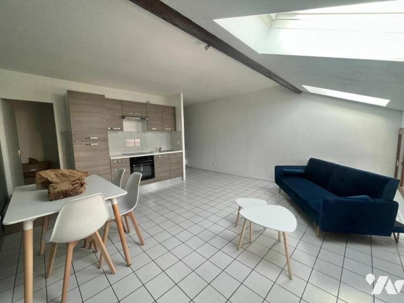Maison à louer, 45m², VILLARS LES DOMBES